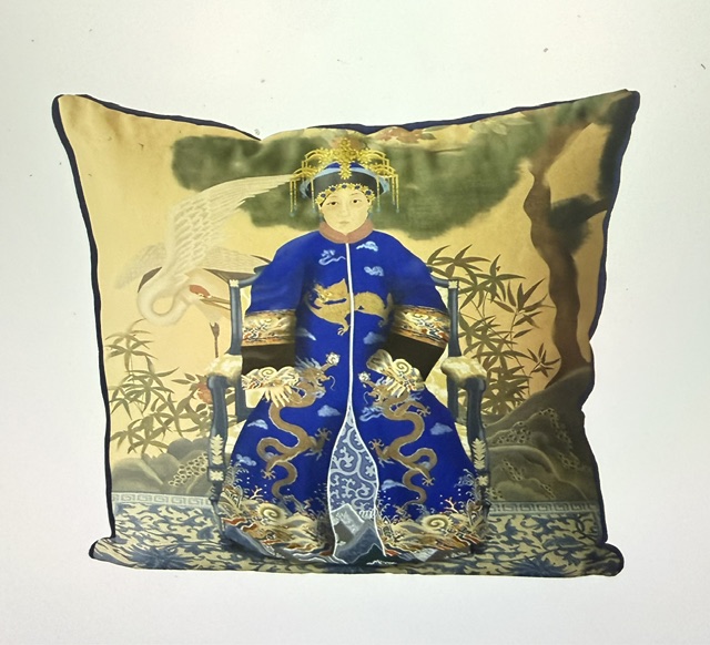 Chinese Ancestor Empress II Cushion Cover – Portrait in Blue or Red Robes - Image 4